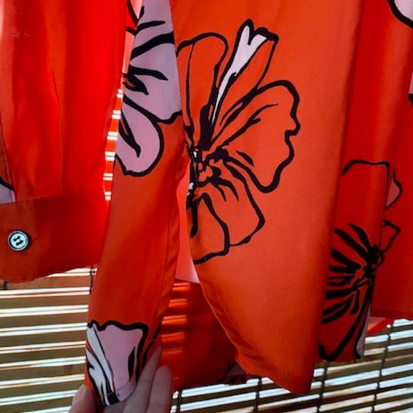 Vince Camuto Bright Orange & Pink Tropcial Hibiscus Blooms Blouse - Picture 5 of 14